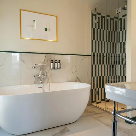 Filigrane & 4* Paris